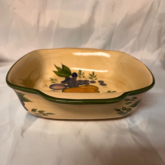 Home Trends GRANADA 10" Square Baker and Set of 4 Coffee Mugs - Picture 6 of 10